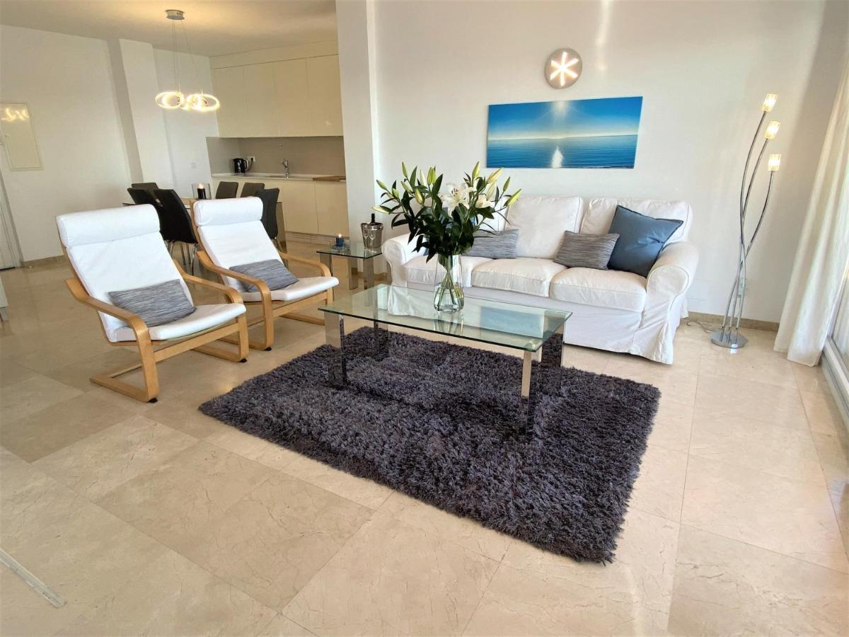 Los Reales 8B Estepona Exterior photo